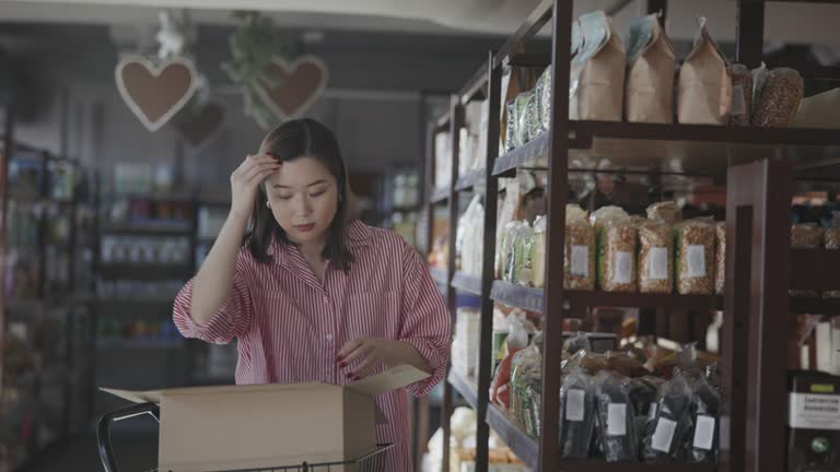 Store Restocking Grocery Store Worker Restocking Shelves Videos and HD Footage - Getty ...