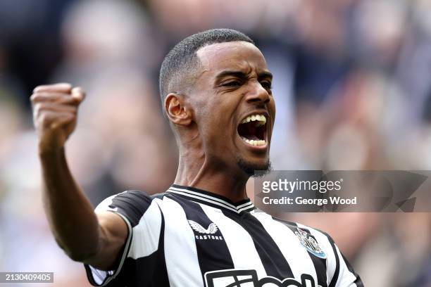 Alexander Isak of Newcastle United celebrates scoring his team's first goal from a penalty kick during the Premier League match between Newcastle...