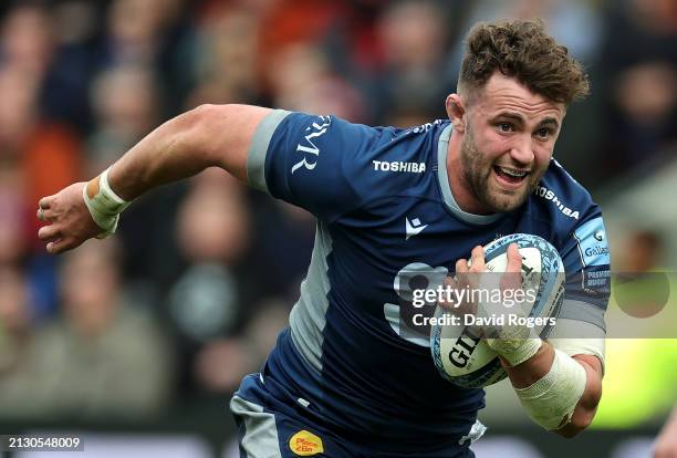 Sam Dugdale of Sale Sharks runs with the ball during the Gallagher Premiership Rugby match between Sale Sharks and Exeter Chiefs at the AJ Bell...