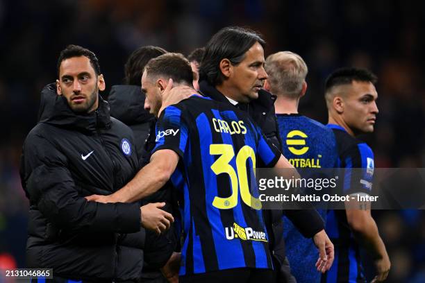 Head Coach of FC Internazionale Simone Inzaghi celebrates the victory with Carlos Augusto at the end of the Serie A TIM match between FC...