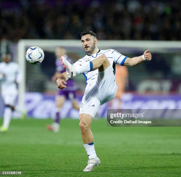 Sead Kolasinac of Atalanta BC in action during the Coppa Italia Semi-final match between ACF Fiorentina and Atalanta at Stadio Artemio Franchi on...