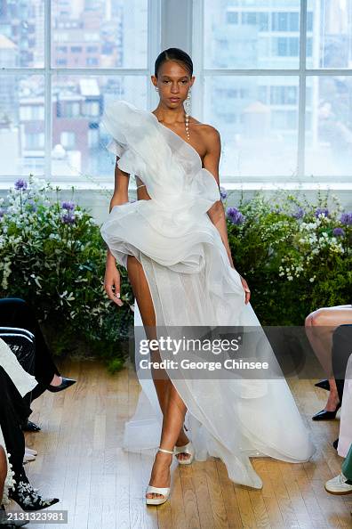 Bronx and Banco Bridal Spring 2025 - Runway Bronx and Banco Bridal Spring 2025 - Runway