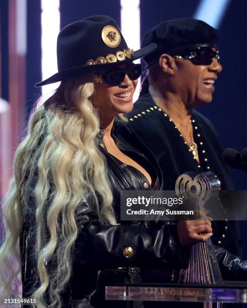 Beyoncé accepts the Innovator Award from Stevie Wonder onstage during the 2024 iHeartRadio Music Awards at Dolby Theatre on April 01, 2024 in...