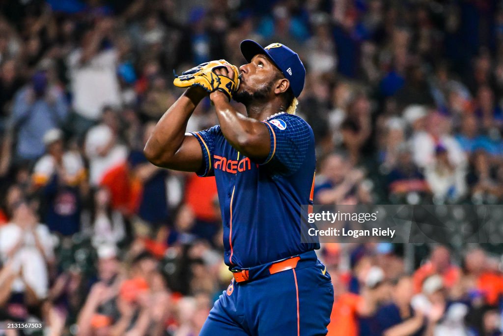 Toronto Blue Jays v Houston Astros