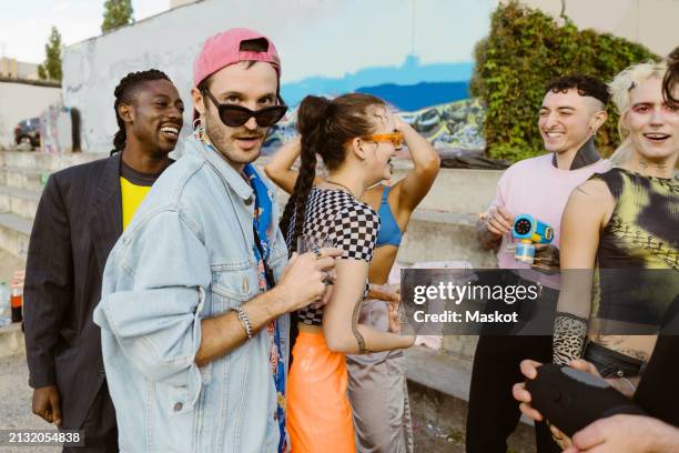 Binary Friends 2,934 Non Gay Stock Photos, High-Res Pictures, and Images - Getty Images