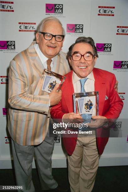 1 820 714 Award Show On Tv Stock Photos High Res Pictures And Images 1-820-714-award-show-on-tv-stock-photos-high-res-pictures-and-images