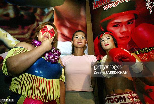 Parinya 33 Parinya Charoenphol Photos & High Res Pictures - Getty Images