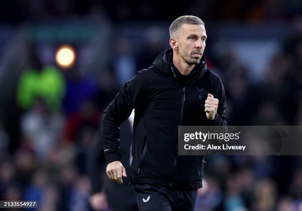 Gary O'Neil, Manager of Wolverhampton Wanderers, looks on prior to the Premier League match between Burnley FC and Wolverhampton Wanderers at Turf...