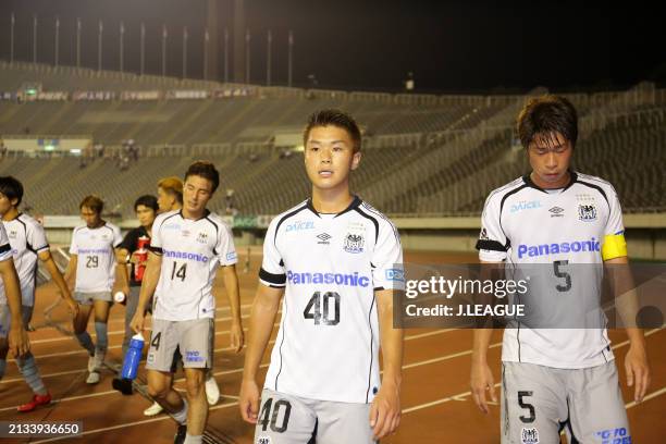 Gamba Osaka players look dejected after the team's 0-4 defeat in the J.League J1 match between Sanfrecce Hiroshima and Gamba Osaka at Edion Stadium...