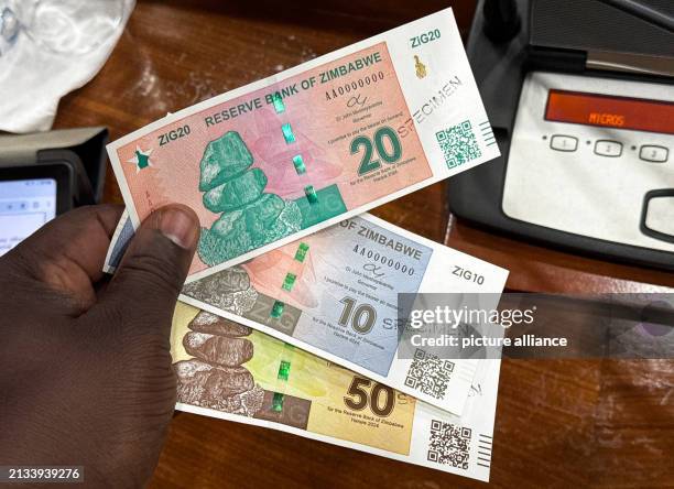 April 2024, Zimbabwe, Harare: Banknotes of the new national currency Zimbabwe Gold, ZiG for short, are presented at a press conference of the Central...