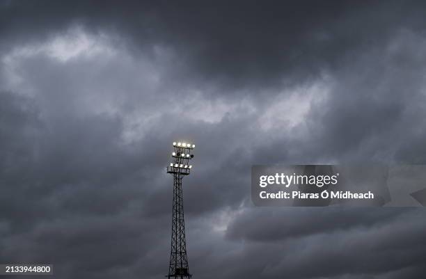 Dublin , Ireland - 5 April 2024; One of the pitch floodlights before the SSE Airtricity Men's Premier Division match between Bohemians and Waterford...