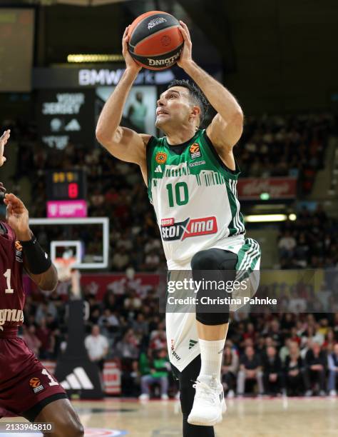 Kostas Sloukas, #10 of Panathinaikos AKTOR Athensin action during the Turkish Airlines EuroLeague Regular Season Round 33 match between FC Bayern...