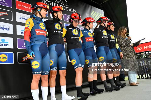General view of Elisa Balsamo of Italy, Elynor Backstedt of Great Britain, Ava Holmgren of Canada, Lisa Klein of Germany, Ilaria Sanguineti of Italy,...