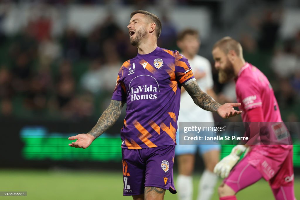 A-League Men Rd 12 - Perth Glory v Sydney FC