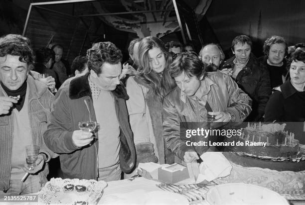 Fête d’anniversaire surprise organisée par Roman Polanski avec toute l’équipe, pour fêter les 18 ans de l’actrice allemande Nastassja Kinski, le 23...