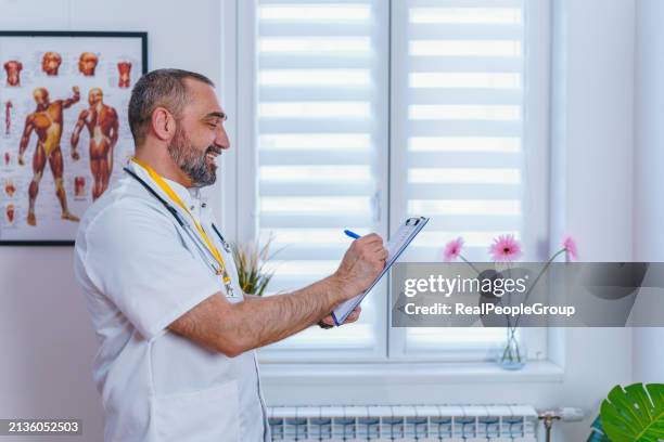Scripting Medical 79 Scripting Stock Photos, High-Res Pictures, and Images - Getty Images