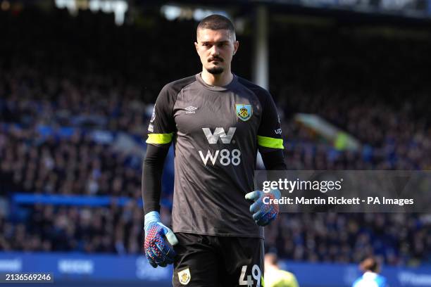 Burnley goalkeeper Arijanet Muric during the Premier League match at Goodison Park, Liverpool. Picture date: Saturday April 6, 2024.