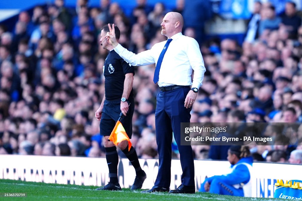 Everton v Burnley - Premier League - Goodison Park
