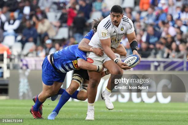 Will Skelton of La Rochelle in action during the Investec Champions Cup match between Stormers and La Rochelle at Cape Town Stadium on April 6, 2024...