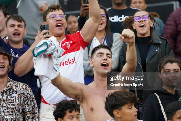 La Rochelle fans react after the Investec Champions Cup match between Stormers and La Rochelle at Cape Town Stadium on April 6, 2024 in Cape Town,...