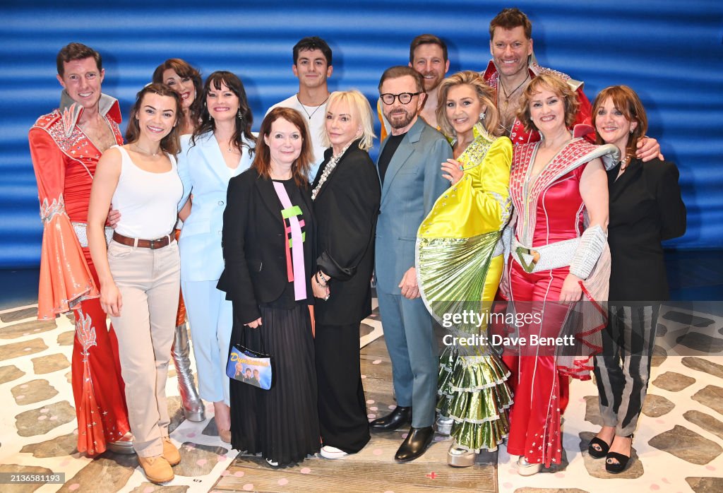 "MAMMA MIA!" Celebrates 25th Anniversary In London's West End - Curtain Call & Backstage