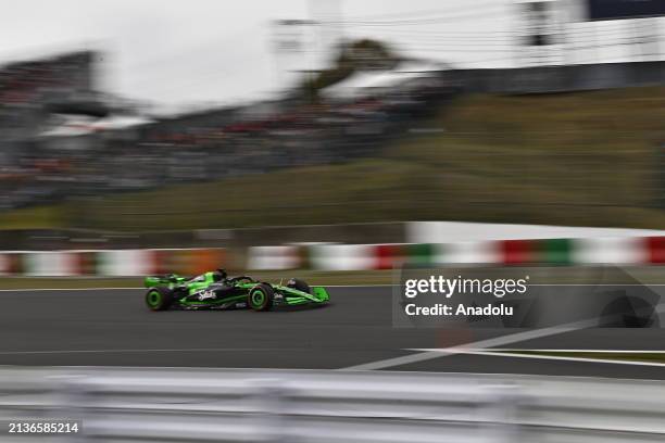 Valtteri BOTAS Stake F1 Team Kick Sauber C44 Ferrari, on track during the Qualifying session Final Classification F1 Grand Prix of Japan at Suzuka...