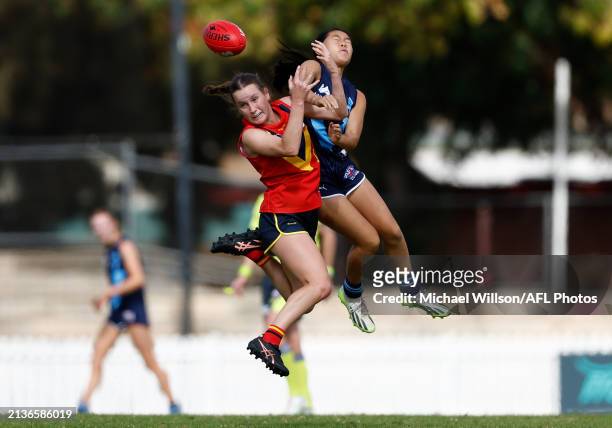 Emma Charlton of South Australia and Grace To of Vic Metro in action during the AFLW 2024 Under 16 Girls Championships match between South Australia...