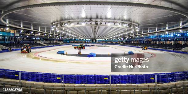 Standard Ice Racing Track 1,557 Ice Speedway Championship Stock Photos, High-Res Pictures, and ...