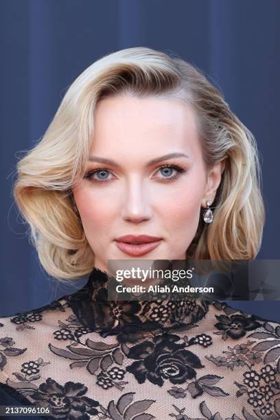 330 Emily Ruhl Photos & High Res Pictures - Getty Images
