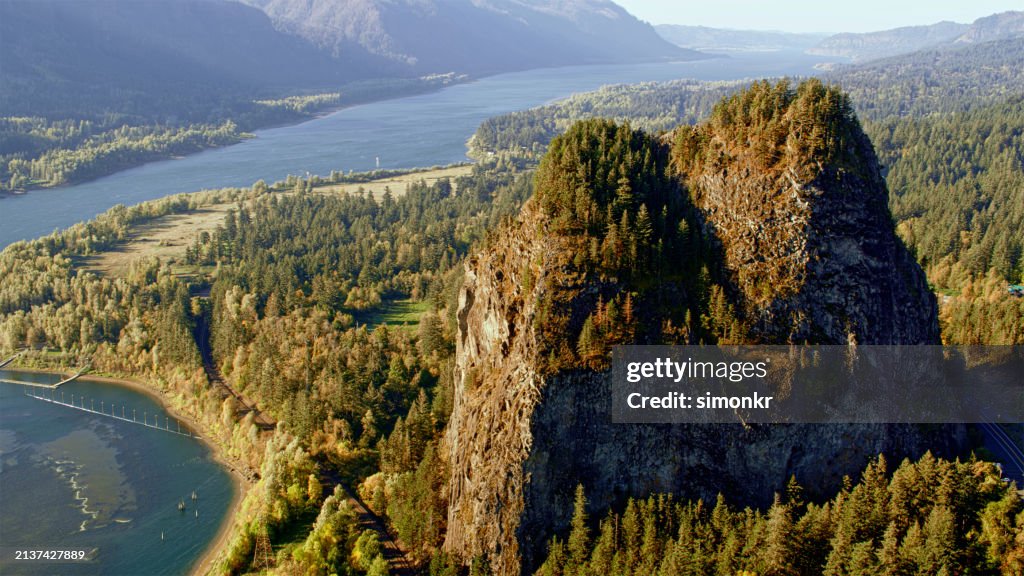 Scenics view of Beacon Rock State Park