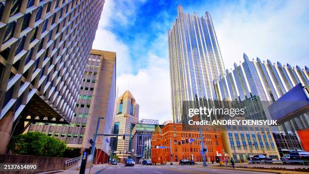 downtown buildings. pittsburgh, pennsylvania, usa - pittsburgh stock pictures, royalty-free photos & images