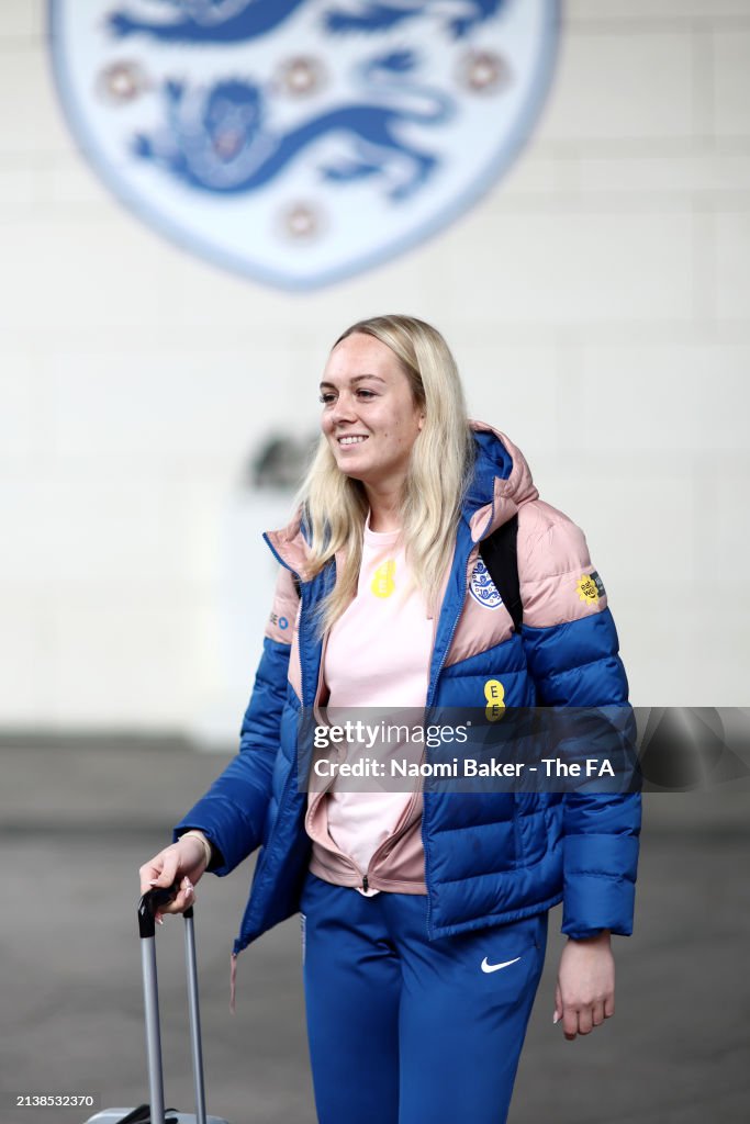 Victoria Rendell Kayla Rendell of England looks on as players of England depart St ...