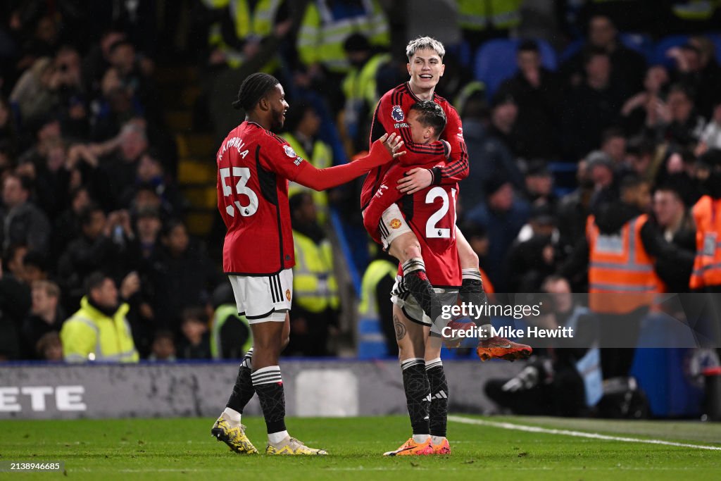 Chelsea FC v Manchester United - Premier League