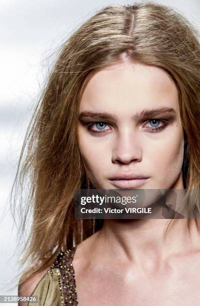 Natalia Vodianova walks the runway during the Givenchy Ready to Wear Fall/Winter 2002-2003 fashion show as part of the Paris Fashion Week on March 9,...