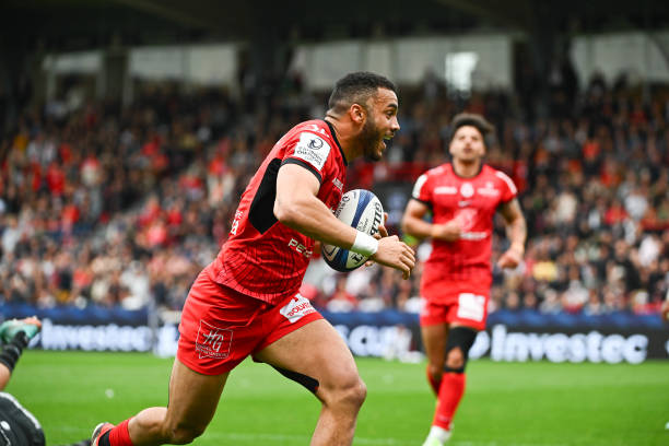 Matthis LEBEL of Stade Toulousain scores a try during the Investec Champions Cup match between Toulouse and Racing 92 at Stade Ernest-Wallon on April...