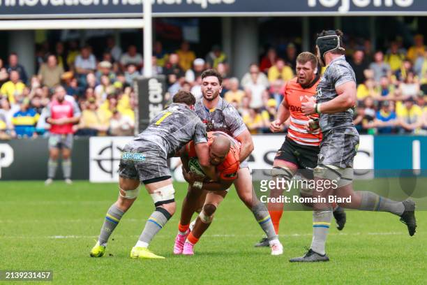 Andell LOUBSER of Cheetahs and Alexandre FISCHER of Clermont during the EPCR Challenge Cup match between Clermont and Cheetahs at Stade Marcel...