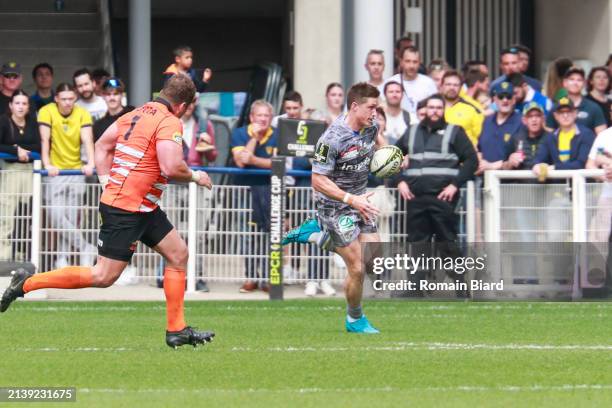 Alex NEWSOME of Clermont during the EPCR Challenge Cup match between Clermont and Cheetahs at Stade Marcel Michelin on April 6, 2024 in...