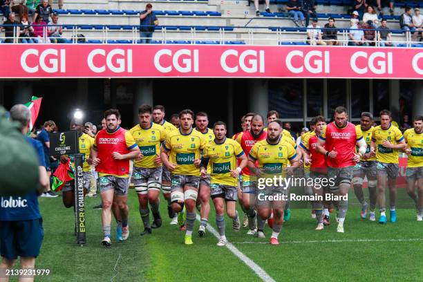 Team of Clermont during the EPCR Challenge Cup match between Clermont and Cheetahs at Stade Marcel Michelin on April 6, 2024 in Clermont-Ferrand,...