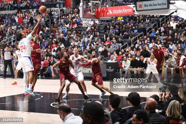 Norman Powell of the LA Clippers shoots the ball during the game against the Cleveland Cavaliers on April 7, 2024 at Crypto.Com Arena in Los Angeles,...
