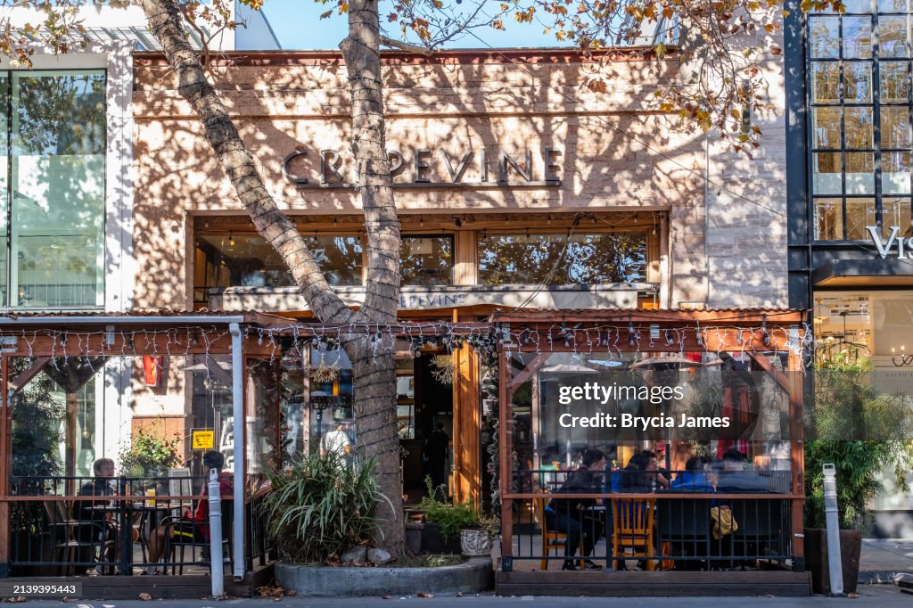 Crepevine Restaurant in Palo Alto