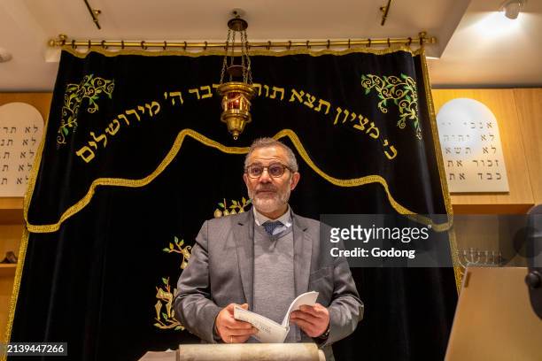 Purim celebration in Beth Yaacov synagogue, Paris, France. Rabbi Gabriel Farhi.