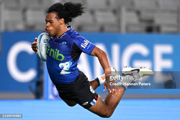 Taufa Funaki of the Blues scores a try during the round seven Super Rugby Pacific match between Blues and Western Force at Eden Park, on April 05 in...