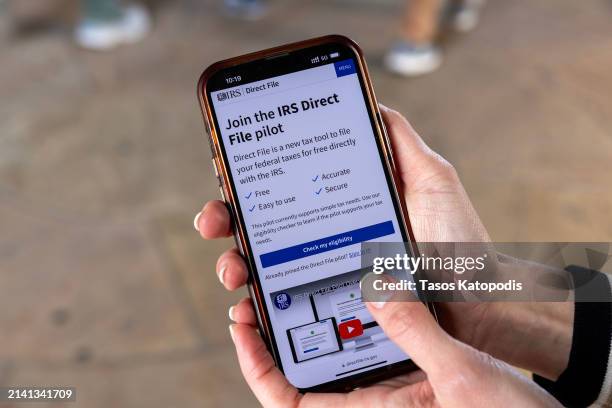People use IRS Direct File at the Internal Revenue Service Building on April 05, 2024 in Washington, DC.