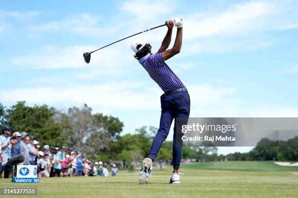 Akshay Bhatia of the United States plays his tee shot on the 4th hole during the second round of the Valero Texas Open at TPC San Antonio on April...