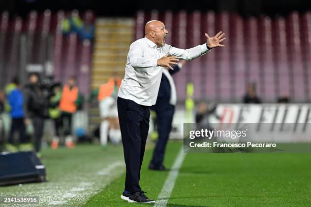 Stefano Colantuono US Salernitana head coach gestures during the Serie A TIM match between US Salernitana and US Sassuolo - Serie A TIM at Stadio...