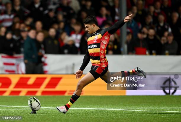 Santiago Carreras of Gloucester Rugby successfully kicks his conversion attempt after Max Llewellyn scores his team's second try during the EPCR...