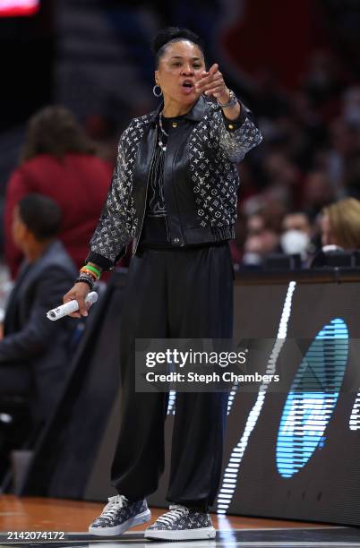 Head coach Dawn Staley of the South Carolina Gamecocks reacts in the second half during the NCAA Women's Basketball Tournament Final Four semifinal...