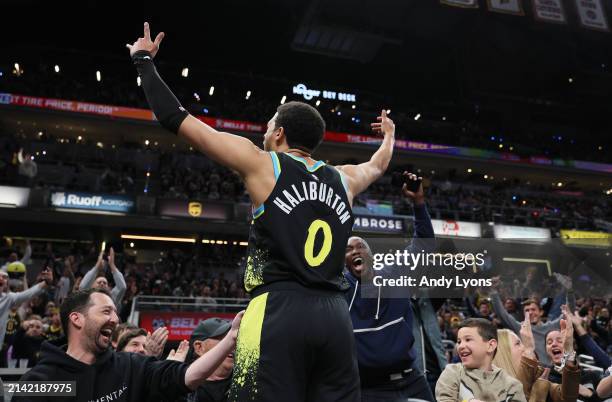 Tyrese Haliburton of the Indiana Pacers dribbles the ball against the Oklahoma City Thunder in the second half at Gainbridge Fieldhouse on April 05,...