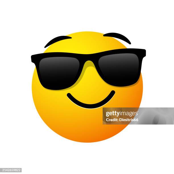 smilly emoticon mit sonnenbrille - sunglasses emoji stock-grafiken, -clipart, -cartoons und -symbole