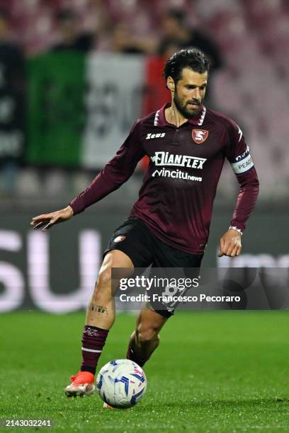 Antonio Candreva of US Salernitana during the Serie A TIM match between US Salernitana and US Sassuolo - Serie A TIM at Stadio Arechi on April 05,...